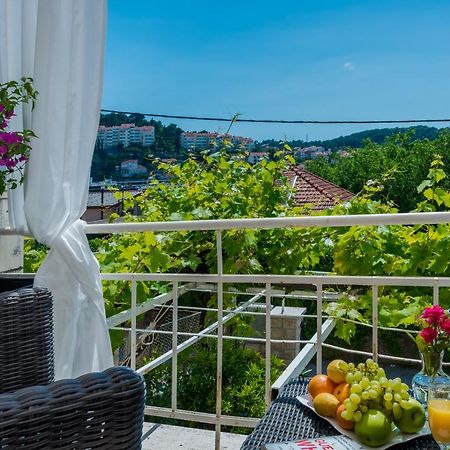 Superior Stunning Apartment Gravosa With A Free Parking Dubrovnik Exterior photo